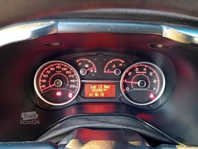 Bestelwagen Fiat DOBLO