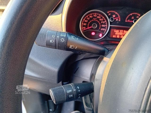 Bestelwagen Fiat DOBLO