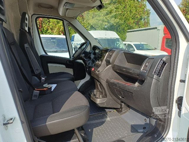 Slēgtais furgons Citroen JUMPER