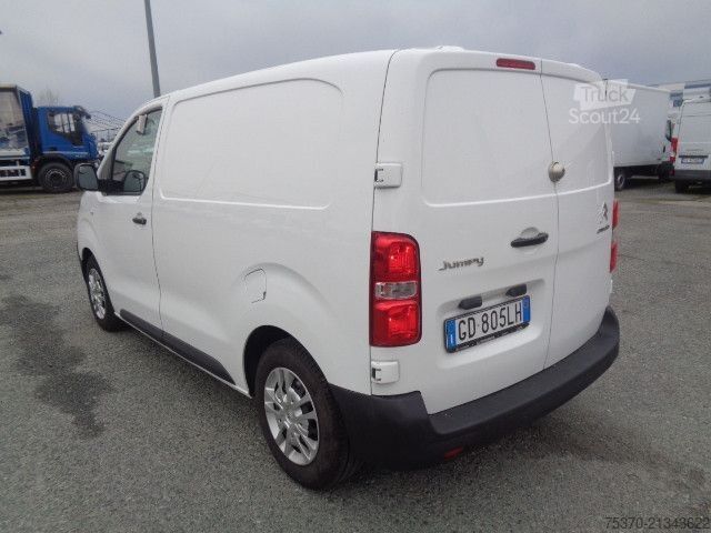 Slēgtais furgons Citroen JUMPY