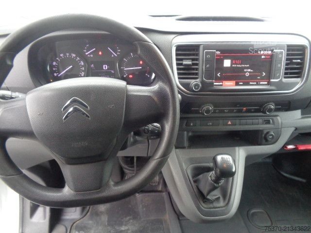 Slēgtais furgons Citroen JUMPY