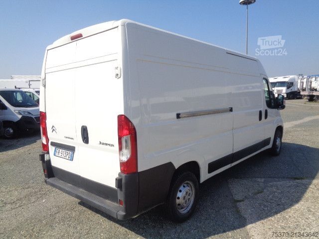 Slēgtais furgons Citroen JUMPER 35