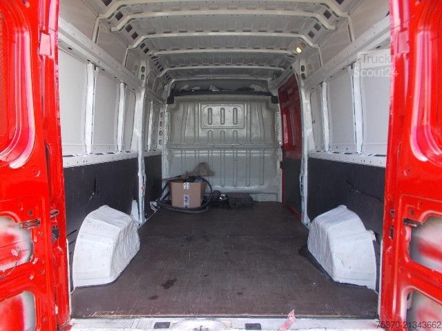 Slēgtais furgons Citroen JUMPER L3H2