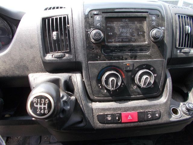 Slēgtais furgons Citroen JUMPER ( Motore da revisionare )