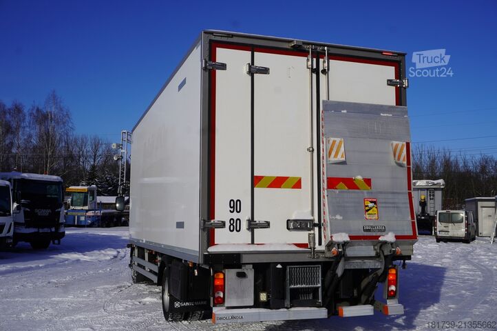 Koelwagen met twee temperatuurzones Renault D210 12T / Bitemperature / 80 tho. km/