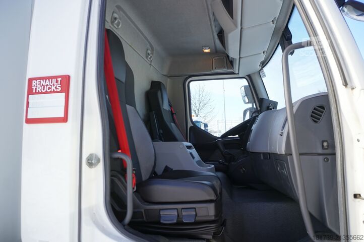 Koelwagen met twee temperatuurzones Renault D210 12T / Bitemperature / 80 tho. km/