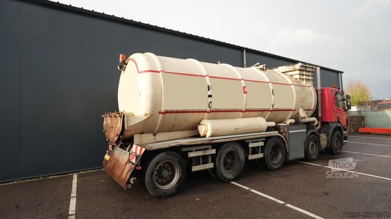 Säiliöauto Scania P 380 – 10x4 blow and suck truck