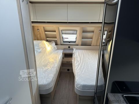 Kemperis Hobby De Luxe 495 UL IC Sonder. Mod. 2026 1800 kg