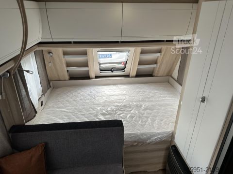 Kemperis Hobby De Luxe 490 KMF Modell 2026 1800kg Garage