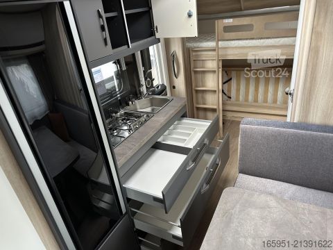 Kemperis Hobby De Luxe 490 KMF Modell 2026 1800kg Garage