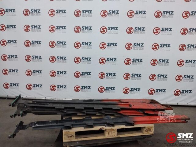 Conjunto usado com 6 suportes de 246 cm Diversen Occ set van 6 rongen 246cm