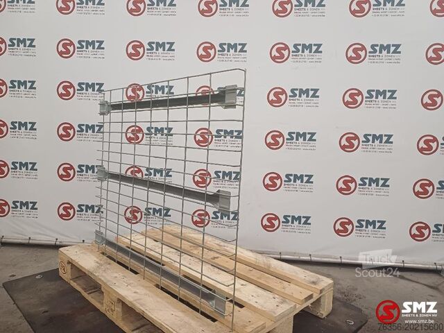 Menge d'occasion avec 50 étagères pour rayonnages de stockage, largeur 102,5 cm Diversen Occ lot van 50 leggers voor magazijnrekken 102,5cm