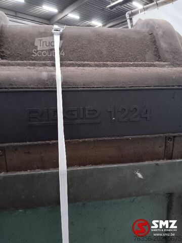Mașină de filetat folosită cu banc de lucru și accesorii Diversen Occ draadsnijmachine met werkbank en toebehoren Ri