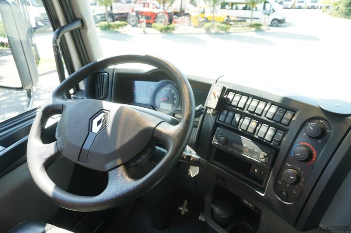 Camión con plataforma plana y grúa Renault C280 DTI 8 / FASSI crane 5.6T / range 8m