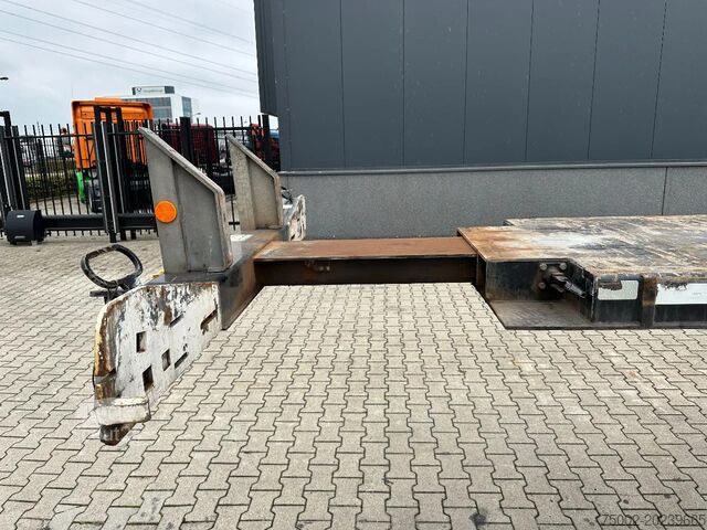 Prevoz zabojnikov Broshuis 3UCC-39/45 FLN, 45FT High Cube multi, BPW, lift...