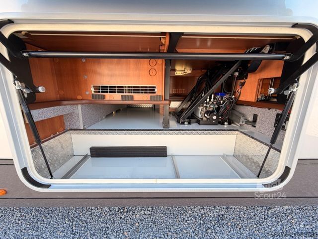 Integruota kemperis CARTHAGO Chic S-Plus I 51 *Einzelbetten-Hubbett-AHK*