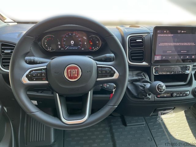 Półzintegrowany kamper BÜRSTNER Lyseo TD 594 Komfort Paket 10 Zoll, Markise