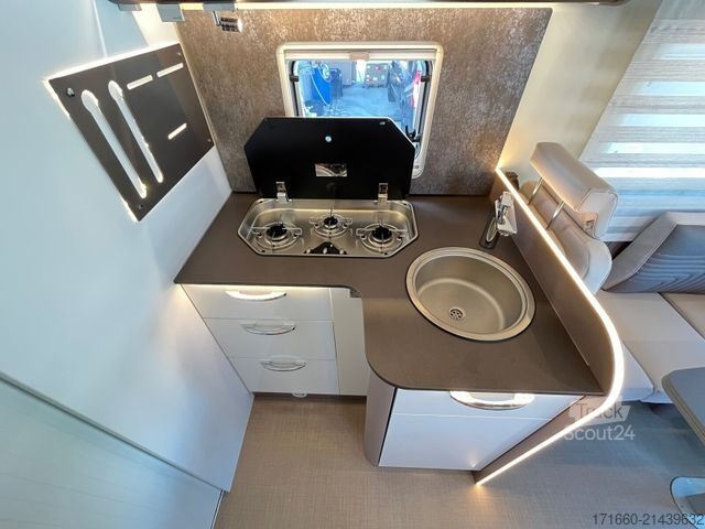 Półzintegrowany kamper BÜRSTNER Lyseo TD 594 Komfort Paket 10 Zoll, Markise