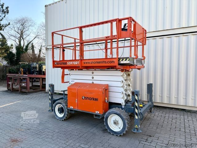 Arbeidsplattform Snorkel S3970RT 4x4 Diesel / 13.8 Meter / 144 H