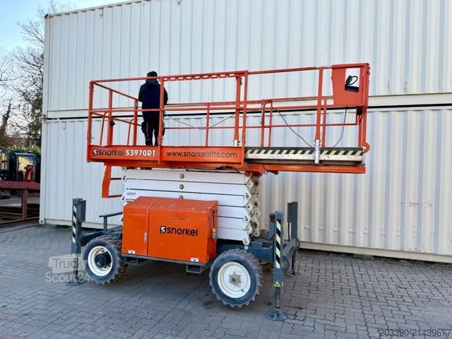 Arbeidsplattform Snorkel S3970RT 4x4 Diesel / 13.8 Meter / 144 H