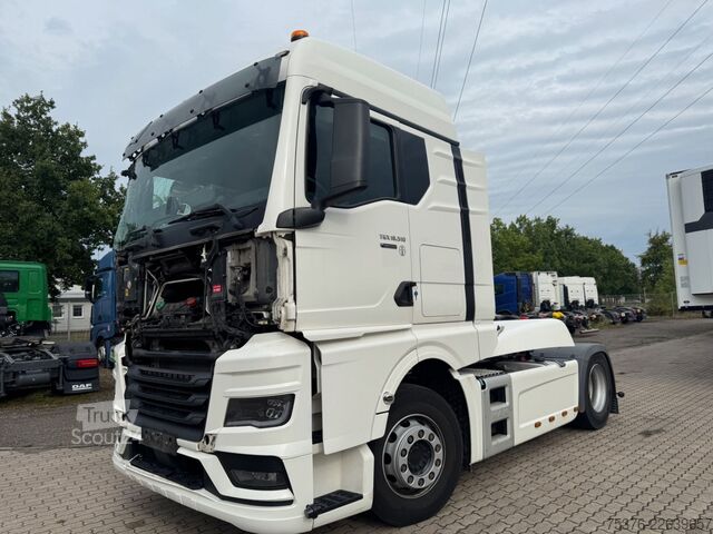 Standard SZM MAN TGX 18.510 beschädigt /damaged