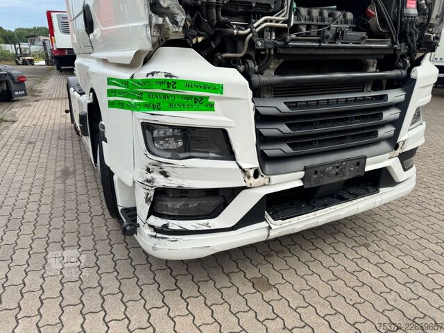 Standard SZM MAN TGX 18.510 beschädigt /damaged