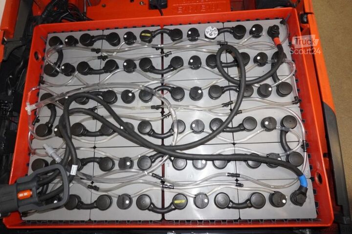 Chariot élévateur Linde E 16 EVO 386-02