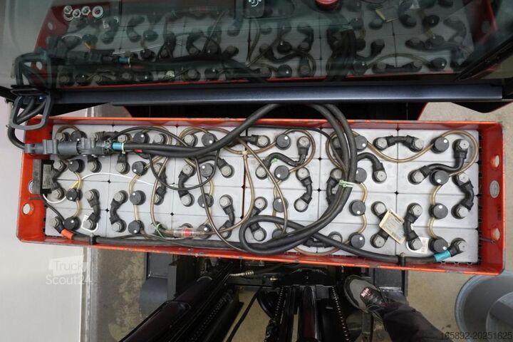 Schubmaststapler Linde R 16 HD 1120