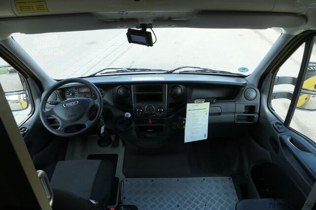 Vrachtwagen met bakwagen iveco Daily 35 S11 C30C AUTOMATIK KAMERA Regale LUFT DURCHGANG EURO-5 CoC