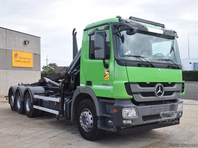 Koukkuvarsijärjestelmä Mercedes-Benz Actros 3236 Hooklift + Hiabcrane