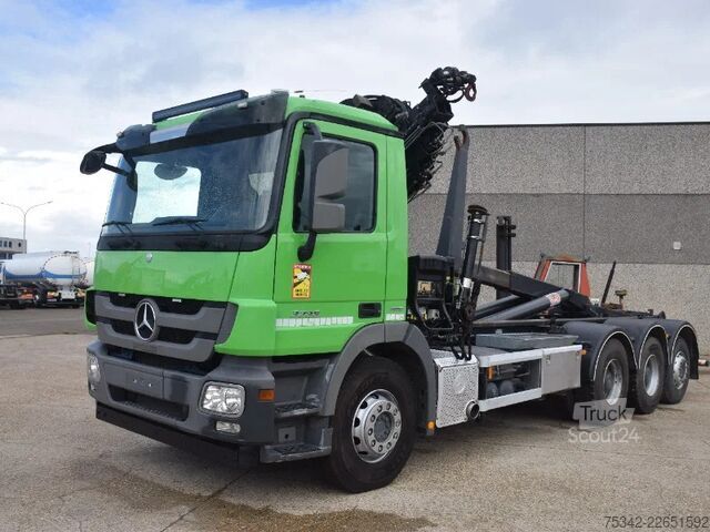 Koukkuvarsijärjestelmä Mercedes-Benz Actros 3236 Hooklift + Hiabcrane
