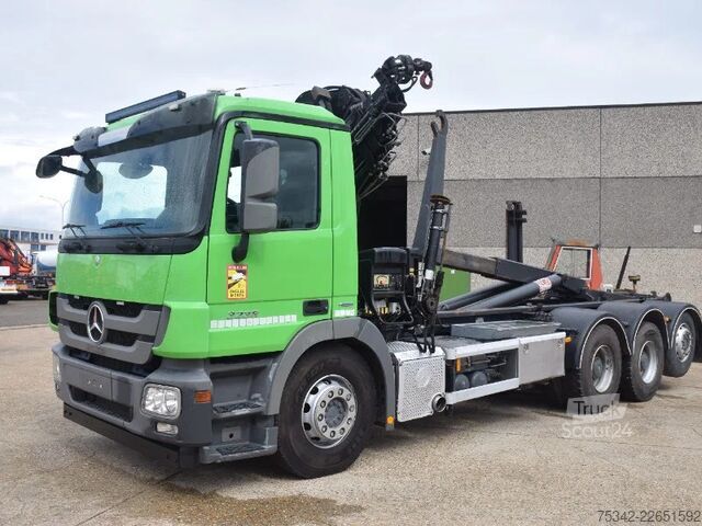 Koukkuvarsijärjestelmä Mercedes-Benz Actros 3236 Hooklift + Hiabcrane