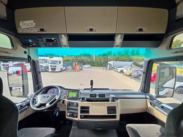 Volumen SZM MAN TGX 18.460 4X2 LLS-U / Retarder