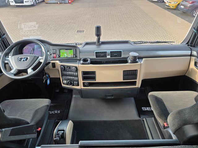 Volumen SZM MAN TGX 18.460 4X2 LLS-U / Retarder