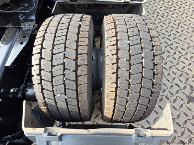 Volumen SZM MAN TGX 18.460 4X2 LLS-U / Retarder