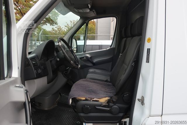 Kastenwagen hoch MERCEDES-BENZ Sprinter 516CDI Werkstatt/SHZ/ AHK / Fzg. Nr:111
