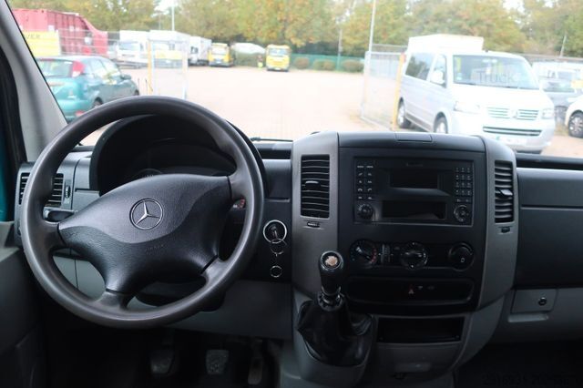 Pick-up skåpbil MERCEDES-BENZ Sprinter Pritsche/DoKa 316 CDI/ SHZ / Fzg: 147