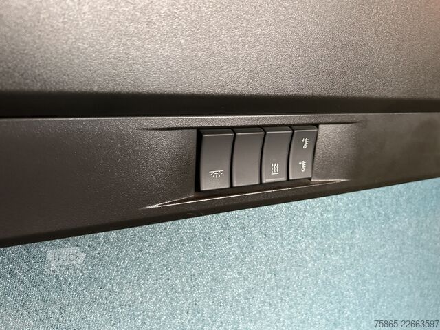MTS standard Volvo FM 330 Globetrotter / 742 dkm / VEB+ / Spoilers...