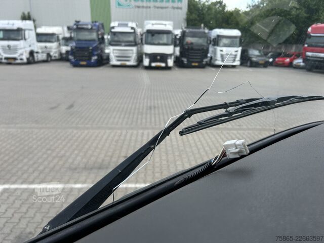 معيار SZM Volvo FM 330 Globetrotter / 742 dkm / VEB+ / Spoilers...
