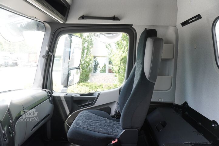 Plošina s jeřábem Mercedes-Benz Antos 2540 6x2 / 170 tho. km / HDS HIAB