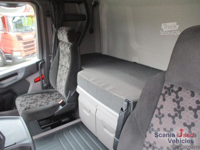 Veszélyes anyagokat szállító teherautó Scania R 460 A4x2NA / Hydraulik