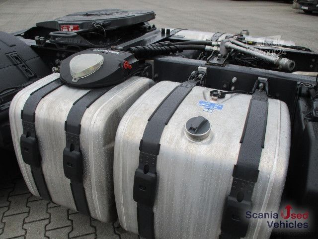 Veszélyes anyagokat szállító teherautó Scania R 460 A4x2NA / Hydraulik