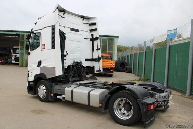 Nagy térfogatú nyergesvontató RENAULT T 520 4x2 High Sleeper 2 x Tank RETARDER Nr: 711
