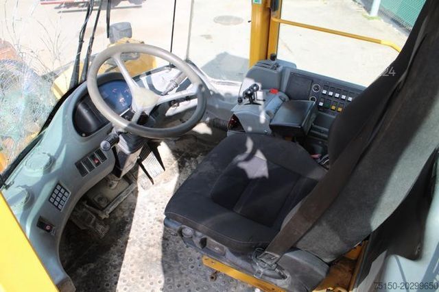 Ładowarka kołowa VOLVO L180E - Nr.: 019