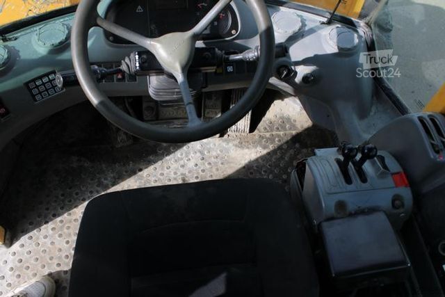 Ładowarka kołowa VOLVO L180E - Nr.: 019