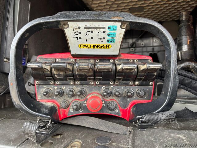 Otevřená karoserie Volvo FH 16 650 8x4*4 PALFINGER PK 33002 EH / PLATFOR...