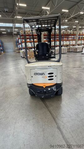 Gabelstapler Crown FC5225-3.0