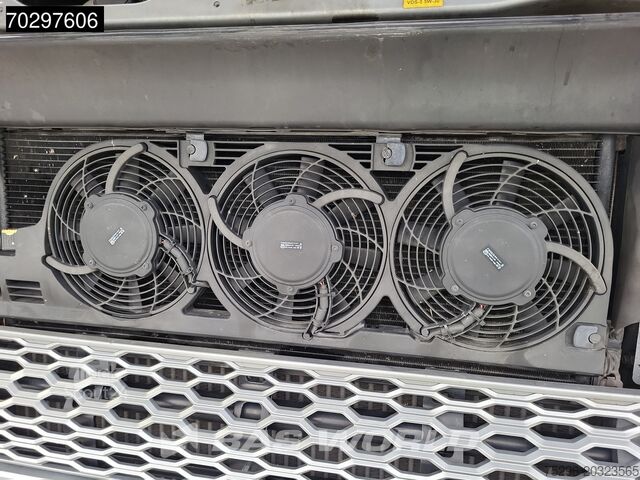Standart-SZM Volvo FH 500 4X2 Retarder I-ParkCool 2xTanks Navi ACC...