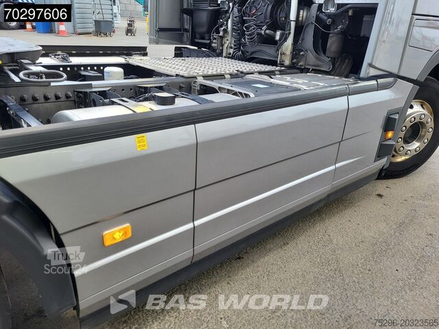 Standart-SZM Volvo FH 500 4X2 Retarder I-ParkCool 2xTanks Navi ACC...