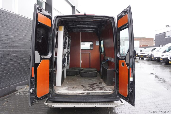 Delivery van Volkswagen Crafter 2.0 TDI L4 EURO 6 - Airco - Cruise - Ca...